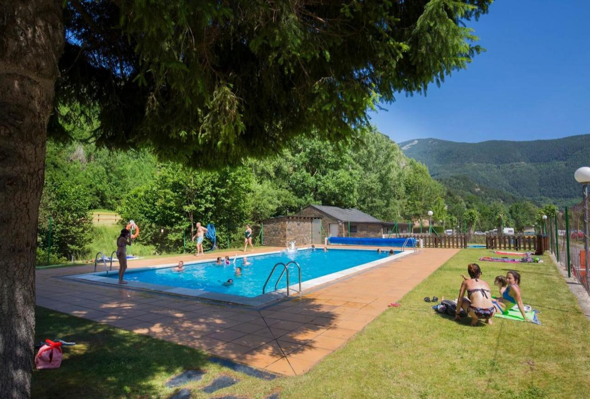Camping Ordino Andorre Charmant, familial, moderne