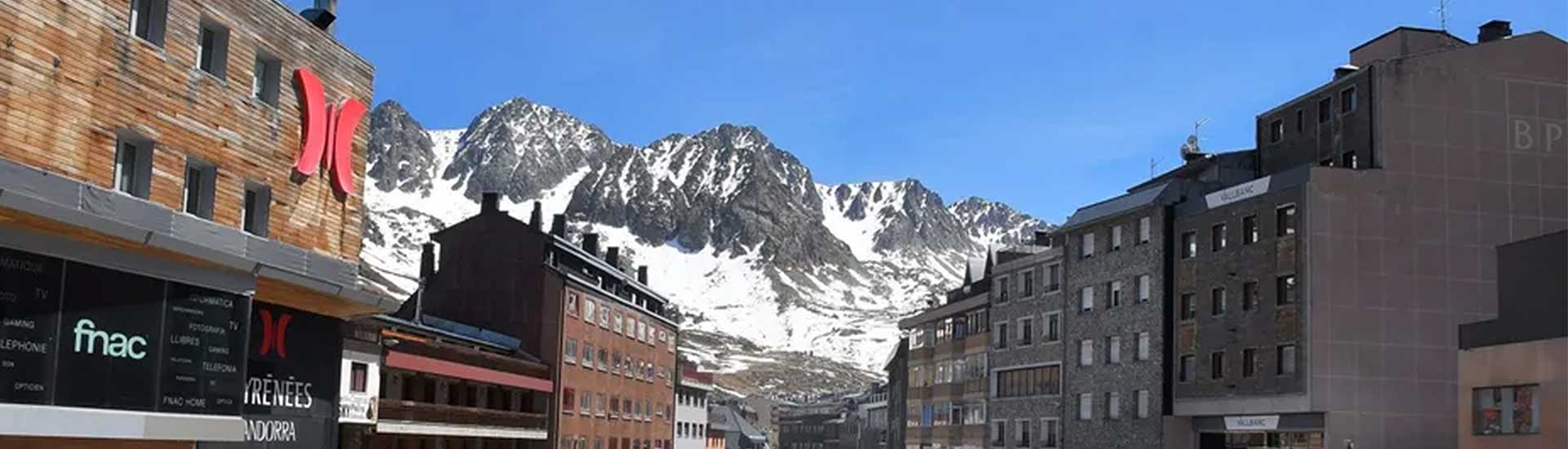 Centre commercial à Pas de la Case Andorre Pyrénées
